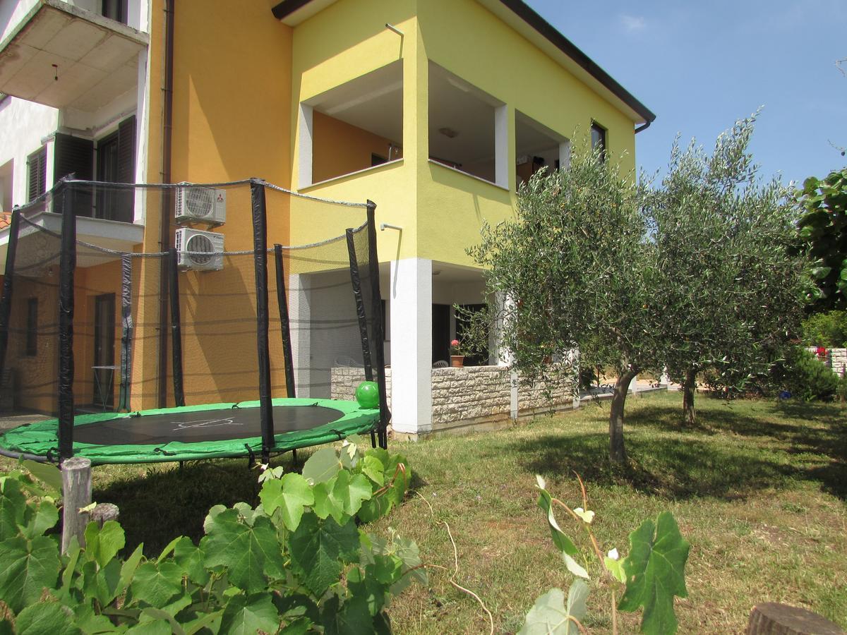 Apartments Goga Umag Exterior foto